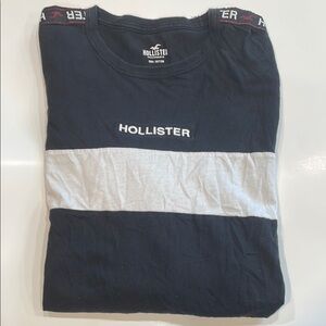 Hollister Black and White long Sleeve Tees